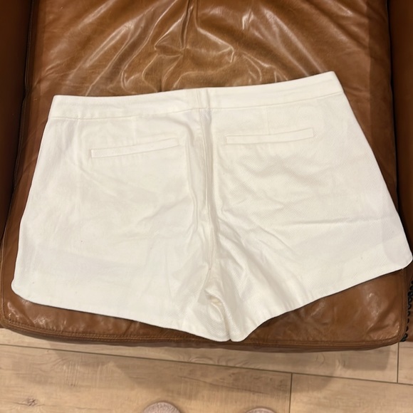 Lilly Pulitzer Shorts - Picture 2 of 2